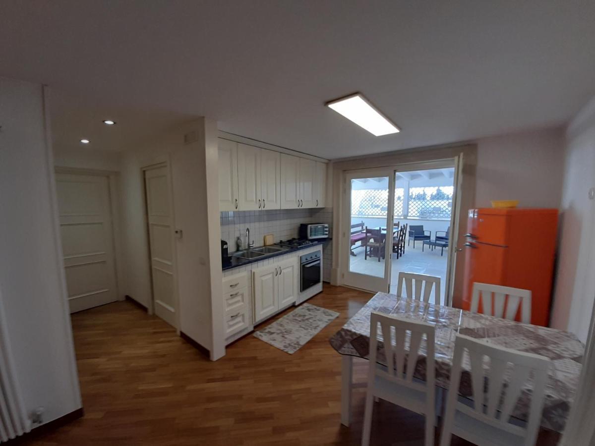 Apartamento Dimora Emilia Lecce Exterior foto