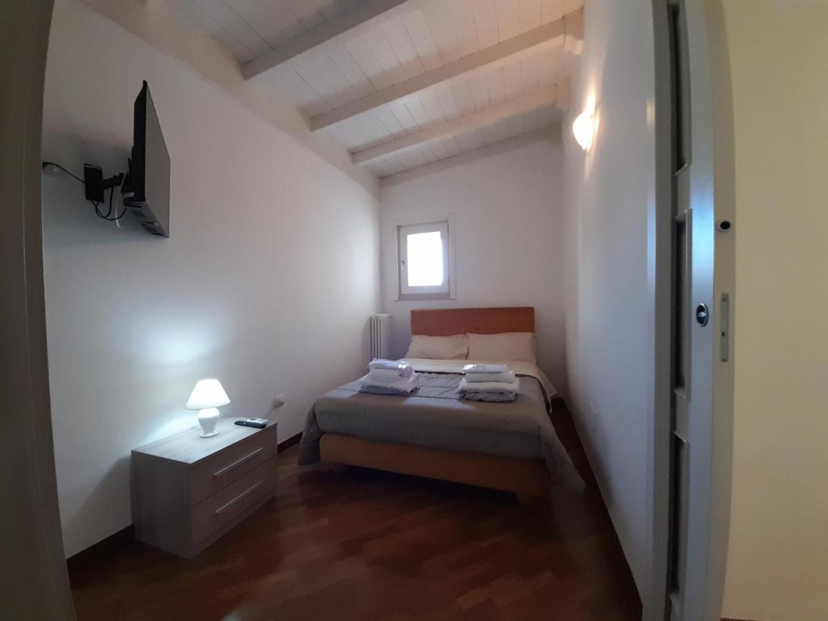 Apartamento Dimora Emilia Lecce Exterior foto