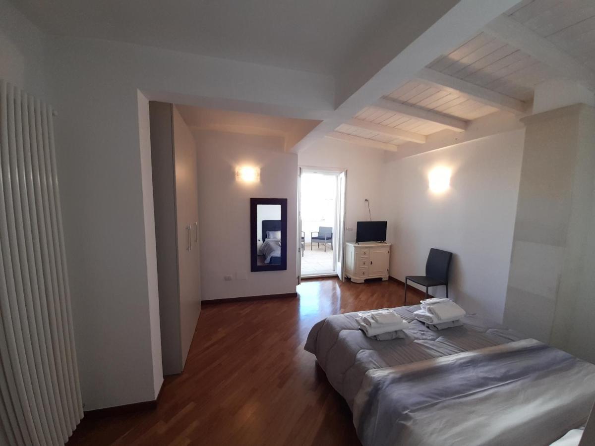 Apartamento Dimora Emilia Lecce Exterior foto